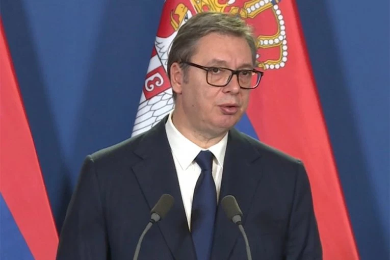 Predsednik Vučić razobličio LAŽNA ISTRAŽIVANJA OPOZICIJE: Kada sam bio mlad, bio je film sa Demi Mur. imao sam 50% ŠANSI KOD NJE