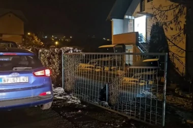 "MORAM DA SE IZBODEM, OPROSTITE MI"! Šokantan sadržaj oproštajnog pisma mladića iz Novog Pazara koji se izbo deset puta nožem! NAJPRE PRIJAVLJEN POKUŠAJ UBISTVA!