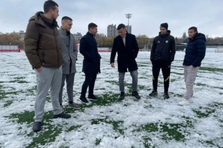 SNEG JE POKRIO TOPČIDERSKO BRDO: Nema utakmice na Marakani - velika količina leda je uslovila ovakvu odluku!