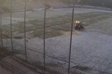 MNOGI BI NA NJIH MORALI DA SE UGLEDAJU: Radilo se i tokom noći - stadion je spreman za utakmicu! (VIDEO)