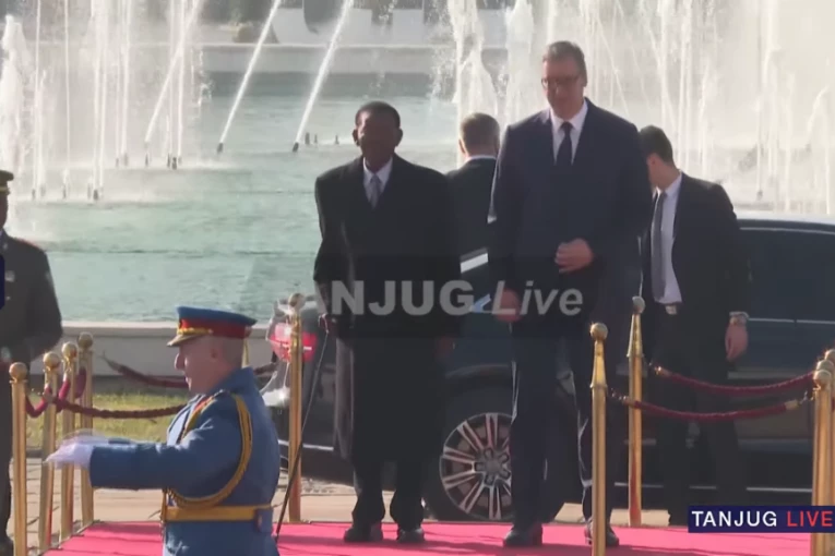 SVEČANI DOČEK PREDSEDNIKA EKVATORIJALNE GVINEJE! Najviše državne počasti ispred Palate Srbija, domaćin predsednik Vučić!