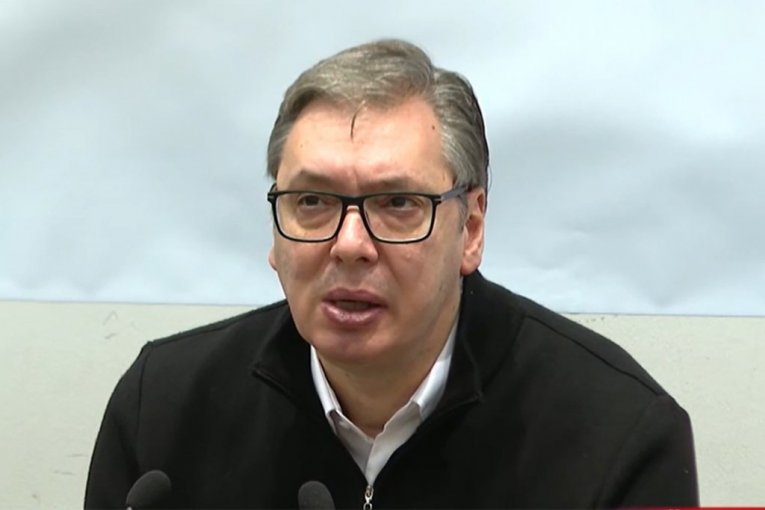 "SRBIJU LAŽIMA NEĆE SLOMITI"! Oglasio se Vučić pred obraćanje naciji povodom novog haosa na Kosovu! (FOTO)