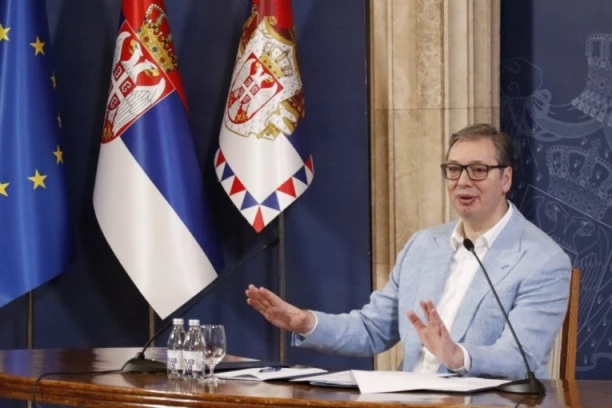 OGLASIO SE REKTORSKI KOLEGIJUM UNIVERZITETA U PRIŠTINI! Stigla je podrška predsedniku Vučiću i institucijama za obezbeđenje uslova za normalan rad!