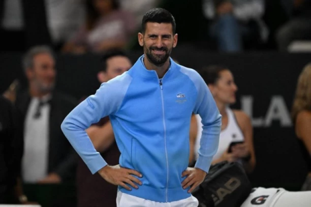 ĐOKOVIĆ ZAKUCAN: Novak ne mrda nigde narednih mesec dana