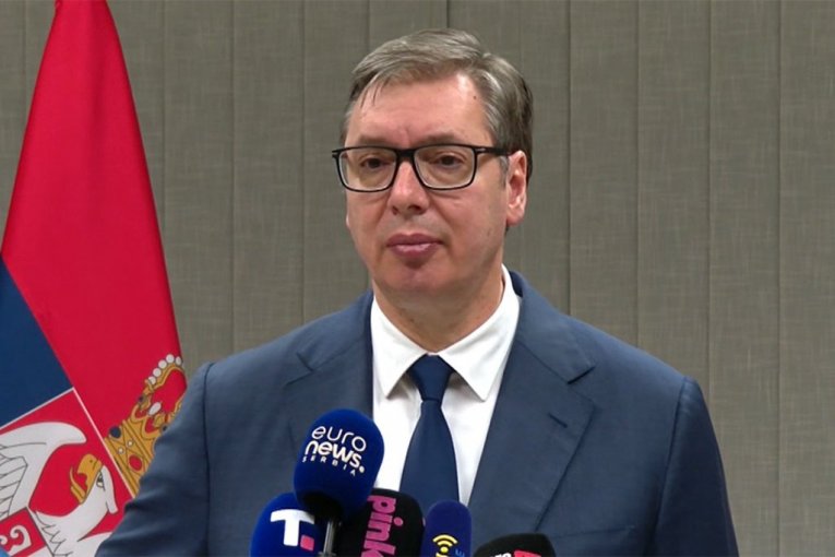 NIJE SRBIJA ŠAKA ZOBI! Vučić iz Brisela oštro poručio: Nema sankcija Rusiji, niti priznanja Kosova! (VIDEO)