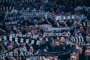 PARTIZAN PROTIV ASVELA KAO DA IGRA U BEOGRADU: Grobari okupirali arenu u Lionu (FOTO)