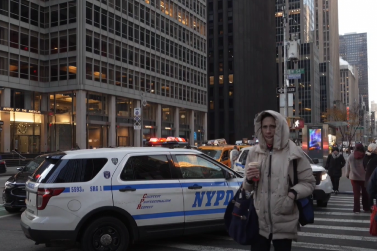 youtube/printscreen/FREEDOMNEWS TV - NYC - ON EVERY SCENE