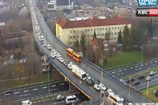 PANČEVAČKI MOST I GAZELA STANDARDNO KRCATI VOZILIMA! Ovo su najbolje ALTERNATIVE ovog jutra, evo kako da izbegnete gužve! (FOTO)