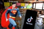 DETE U BEOGRADU SLOMILO RUKU ZBOG NOVOG TIKTOK IZAZOVA! Lete kao SUPERMEN,  a onda...