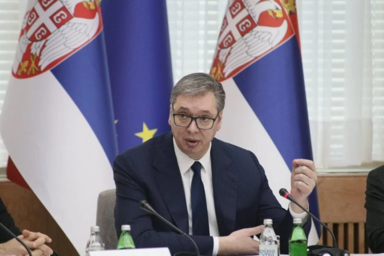 VUČIĆ TRAŽIO OD VLADE DA SE FORMIRA RADNA GRUPA ZBOG SANKCIJA NIS-U!