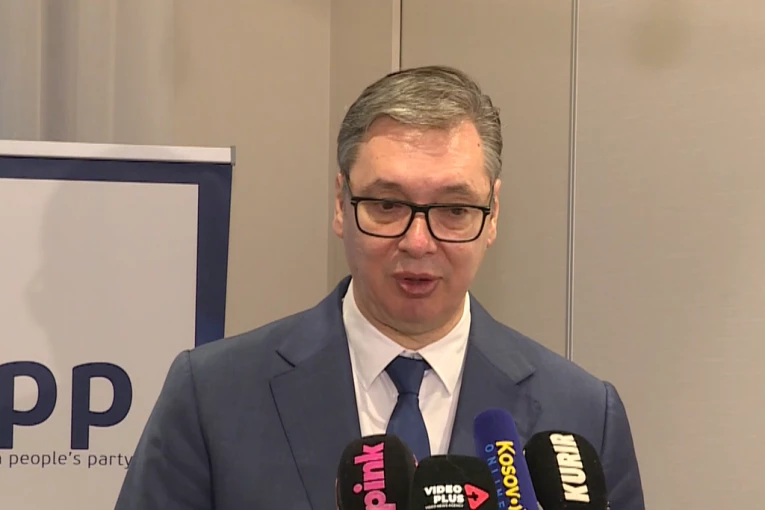 PREDSEDNIK VUČIĆ SE OBRAĆA IZ BRISELA!