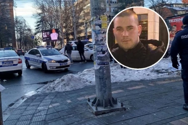 OPSADNO STANJE U CENTRU GRADA!  Osumnjičeni za ubistvo Pivca sa lisicama ubačen u policijsko vozilo! (VIDEO)