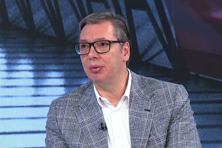 PREDSEDNIK VUČIĆ RASKRINKAO RUŠITELJE DRŽAVE: "Dobrim srpskim studentima koji pokažu indeks nije dozvoljen ulaz na fakultet, ali pripadnicima HRVATSKIH STRANIH SLUŽBI JESTE"!