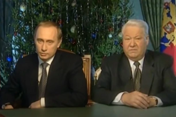 PRVI SLUČAJ MIRNOG PRENOSA VLASTI U RUSIJI: Na današnji dan 1999. Boris Jeljcin je podneo ostavku i predao dužnost Vladimiru Putinu (VIDEO)