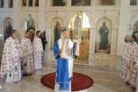 PATRIJARH PORFIRIJE SLUŽIO LITURGIJU U HRAMU ALEKSANDRA NEVSKOG: Važna poruka poglavara SPC na Badnji dan upućena vernicima (FOTO/VIDEO)