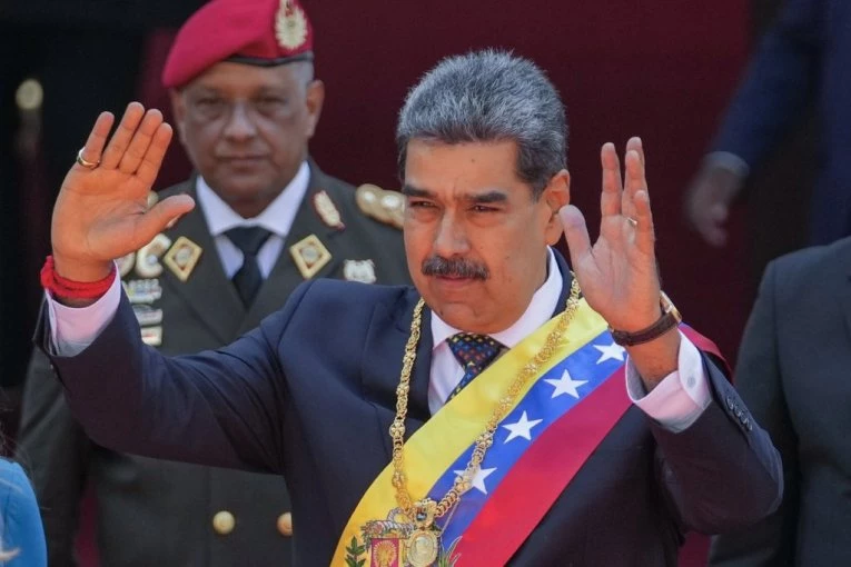 MADURO POLOŽIO ZAKLETVU NA TREĆI MANDAT: Vašington povećao nagradu za informacije koje bi dovele do njegovog hapšenja (VIDEO)