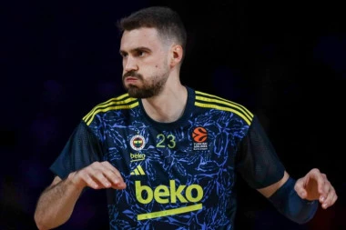 FENER POBEDIO VIRTUS I POMOGAO VEČITIMA! Gudurić izdominirao za svoje zemljake!