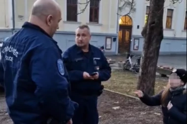 DEČAK PLAČE I DRŽI SE ZA BAKU, DEVOJČICA MOLI POLICIJU DA JE NE PREDAJE OCU! Potresan snimak oduzimanje dece posle smrti majke! (VIDEO)