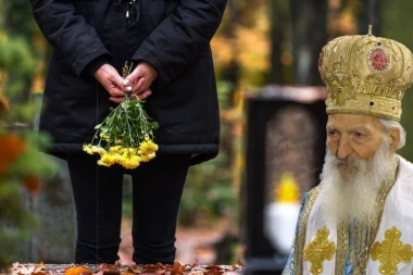 MAJKA ZAMOLILA PATRIJARHA PAVLA DA ODRŽI OPELO ZA NJENOG SINA KOJI SE UBIO: Poglavar SPC izgovorio samo tri reči