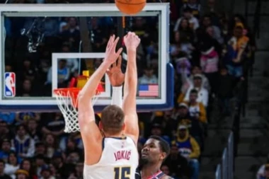 SUROVA DOMINACIJA: Jokić se poigrava sa protivnicima - Denver vodi!