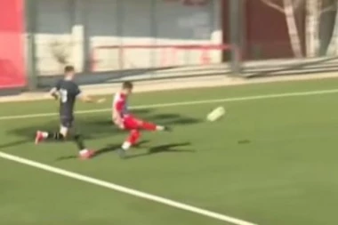 ZVEZDA IMA NOVOG BISERA: Dribling i gol u stilu najvećih fudbalskih majstora - Evropa će o njemu pripovedati! (VIDEO)